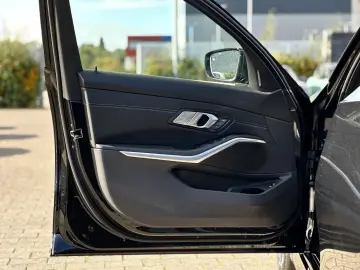 BMW 330d xDrive Limousine M Sportpaket HiFi DAB LED