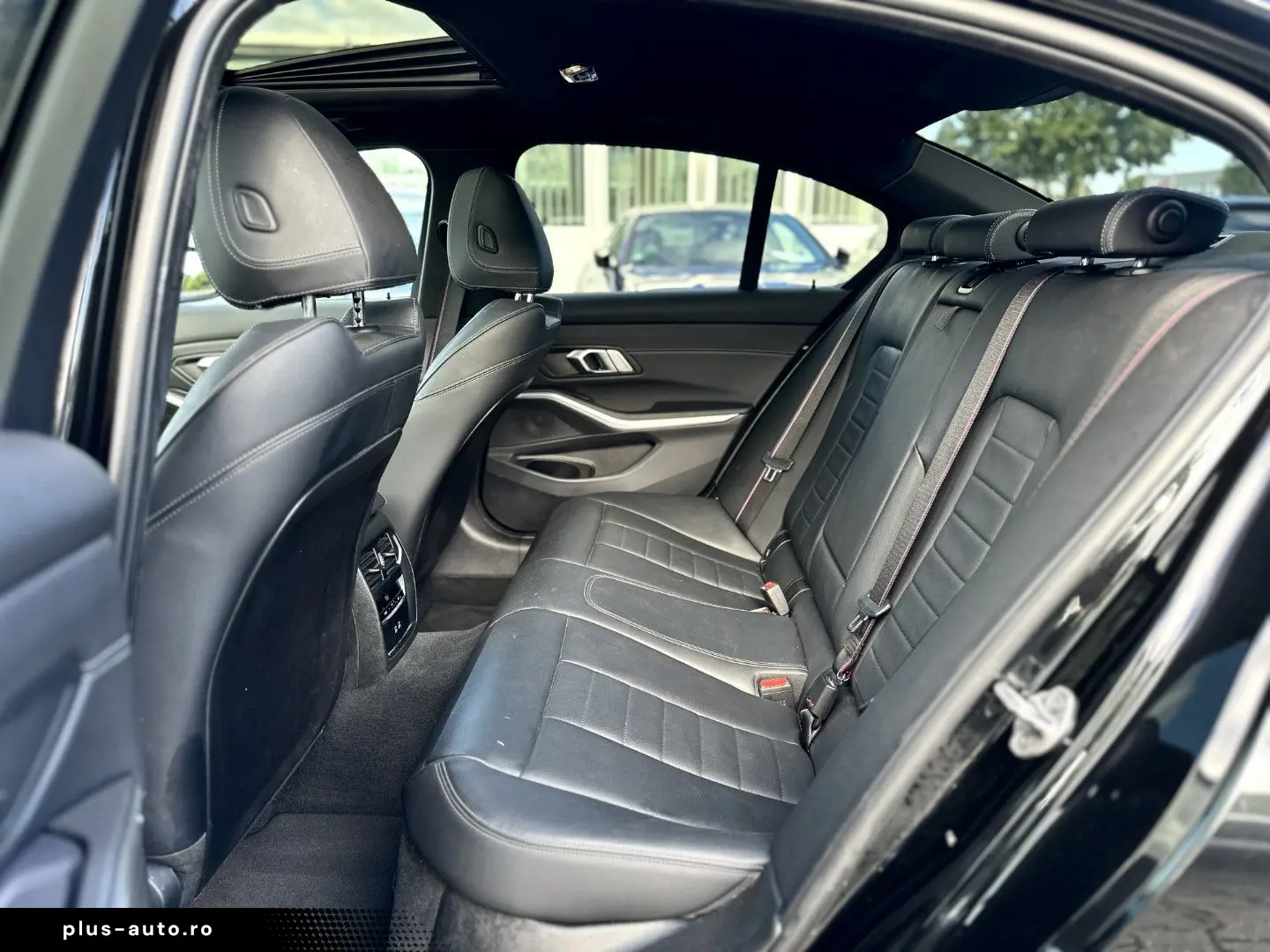 BMW 330d xDrive Limousine M Sportpaket HiFi DAB LED