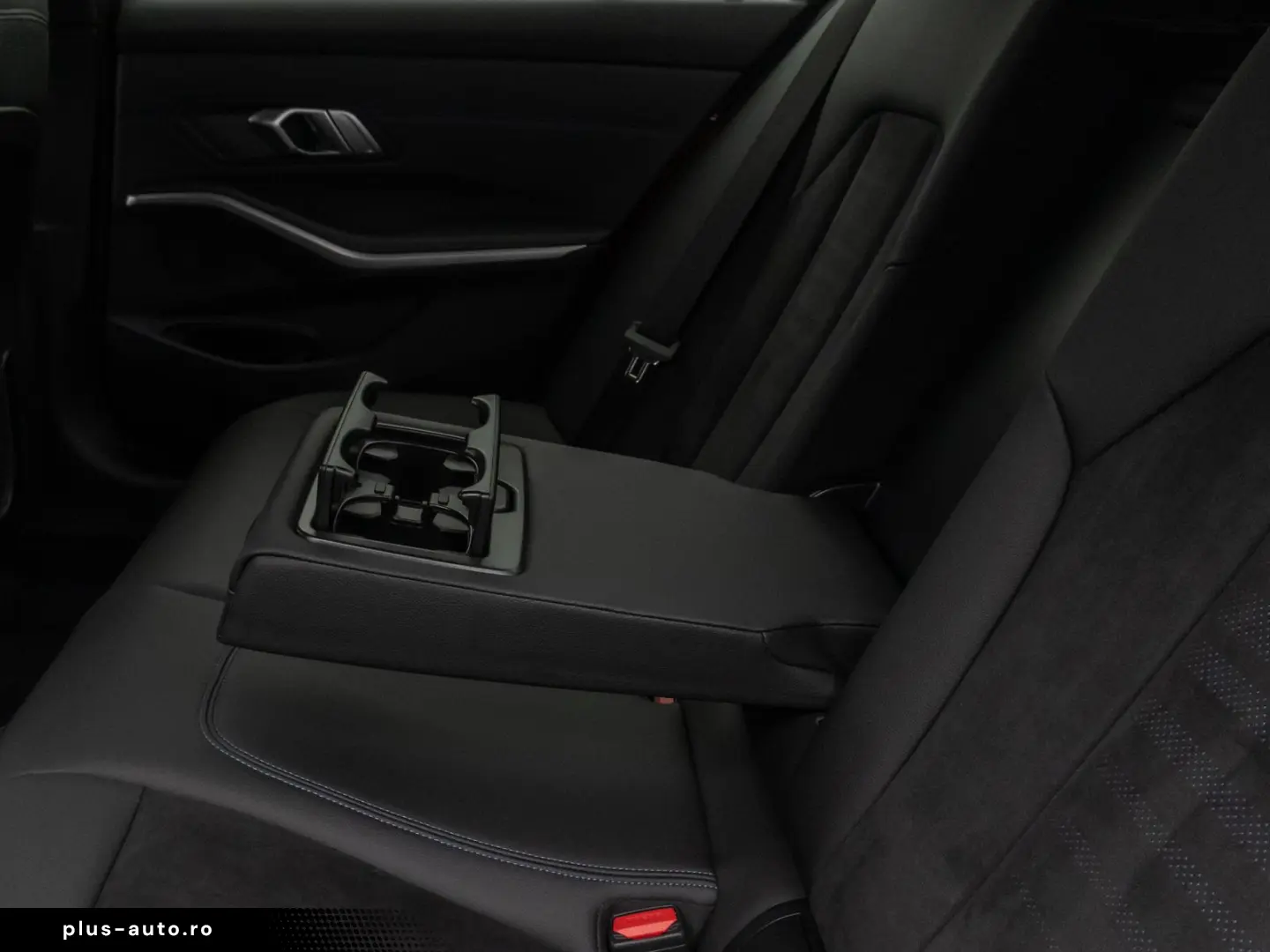 BMW 330e M Sport HUD DAB PDC Geschwindigkeitsreg