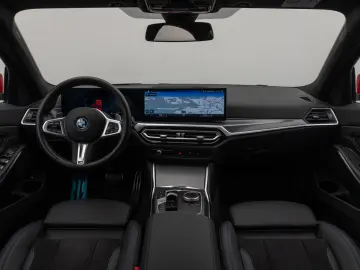 BMW 330e M Sport HUD DAB PDC Geschwindigkeitsreg