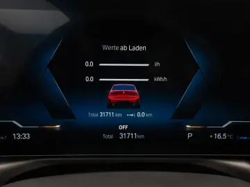 BMW 330e M Sport HUD DAB PDC Geschwindigkeitsreg