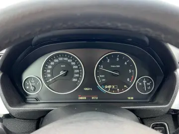 BMW Seria 3 GT 318d   2015