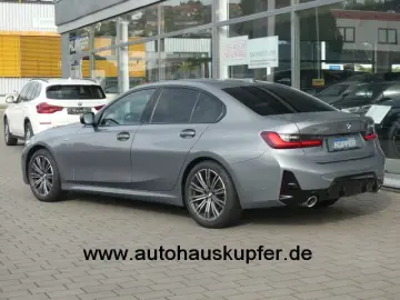 BMW 320 i M Sportpak. AHK ACC Ad.LED elSitze M 18 M