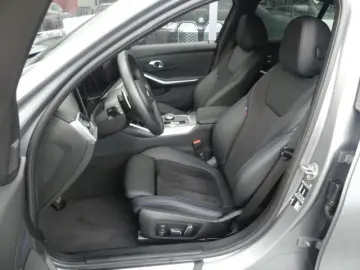 BMW 320 i M Sportpak. AHK ACC Ad.LED elSitze M 18 M