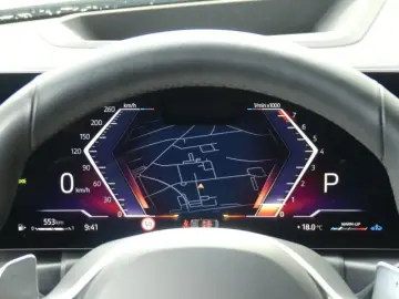 BMW 320 i M Sportpak. AHK ACC Ad.LED elSitze M 18 M