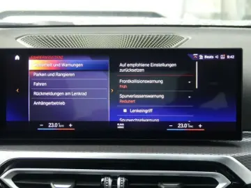 BMW 320 i M Sportpak. AHK ACC Ad.LED elSitze M 18 M