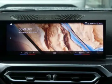 BMW 320 i M Sportpak. AHK ACC Ad.LED elSitze M 18 M