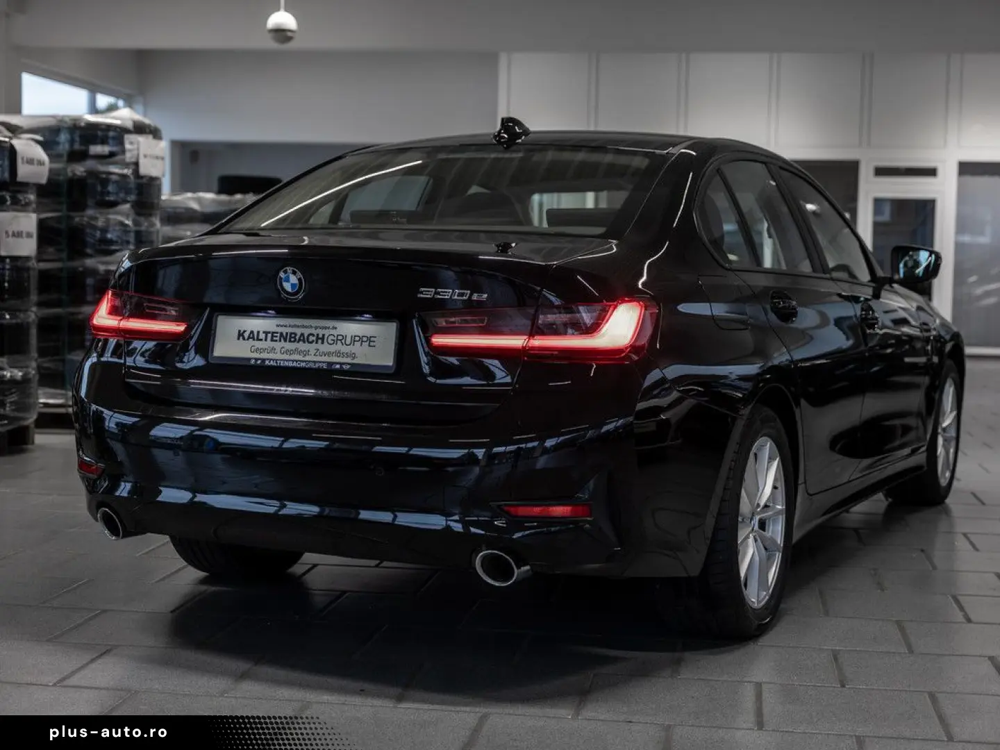 BMW 330e Advantage LED NAVI SITZHEIZUNG PDC KLIMA