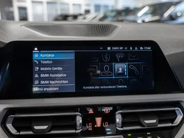 BMW 330e Advantage LED NAVI SITZHEIZUNG PDC KLIMA