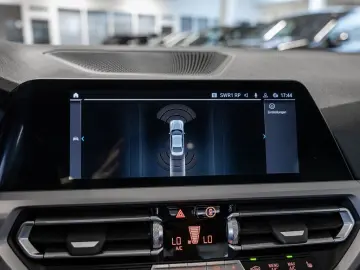 BMW 330e Advantage LED NAVI SITZHEIZUNG PDC KLIMA