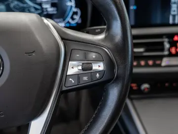 BMW 330e Advantage LED NAVI SITZHEIZUNG PDC KLIMA