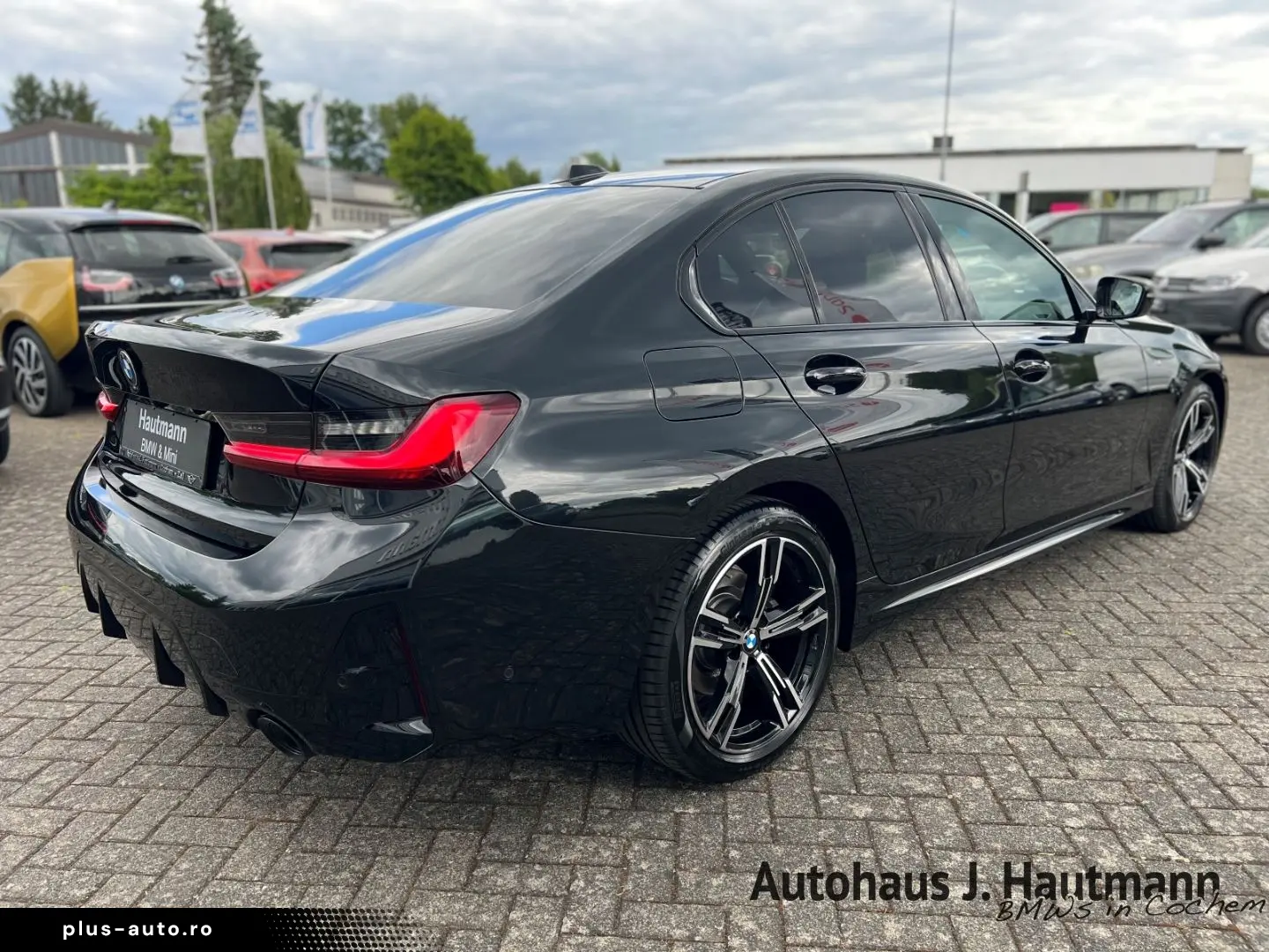 BMW 320 d xDrive M SPORT  NP 70.410€ STH LKH ACC