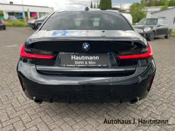 BMW 320 d xDrive M SPORT  NP 70.410€ STH LKH ACC