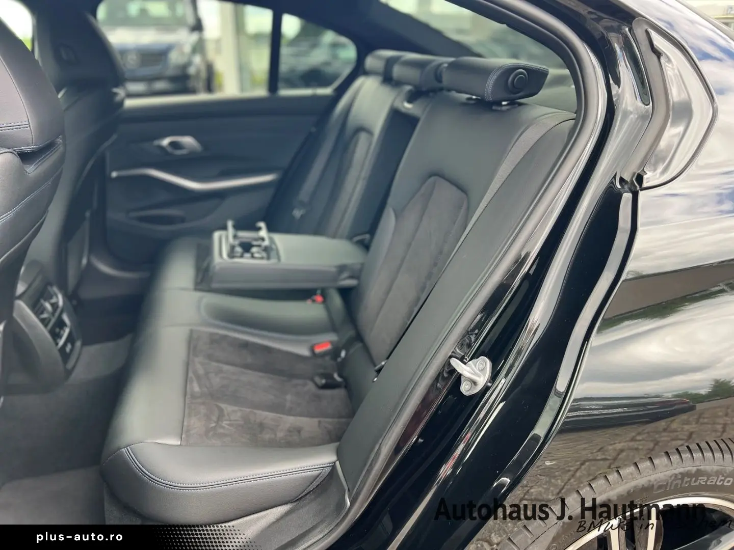 BMW 320 d xDrive M SPORT  NP 70.410€ STH LKH ACC