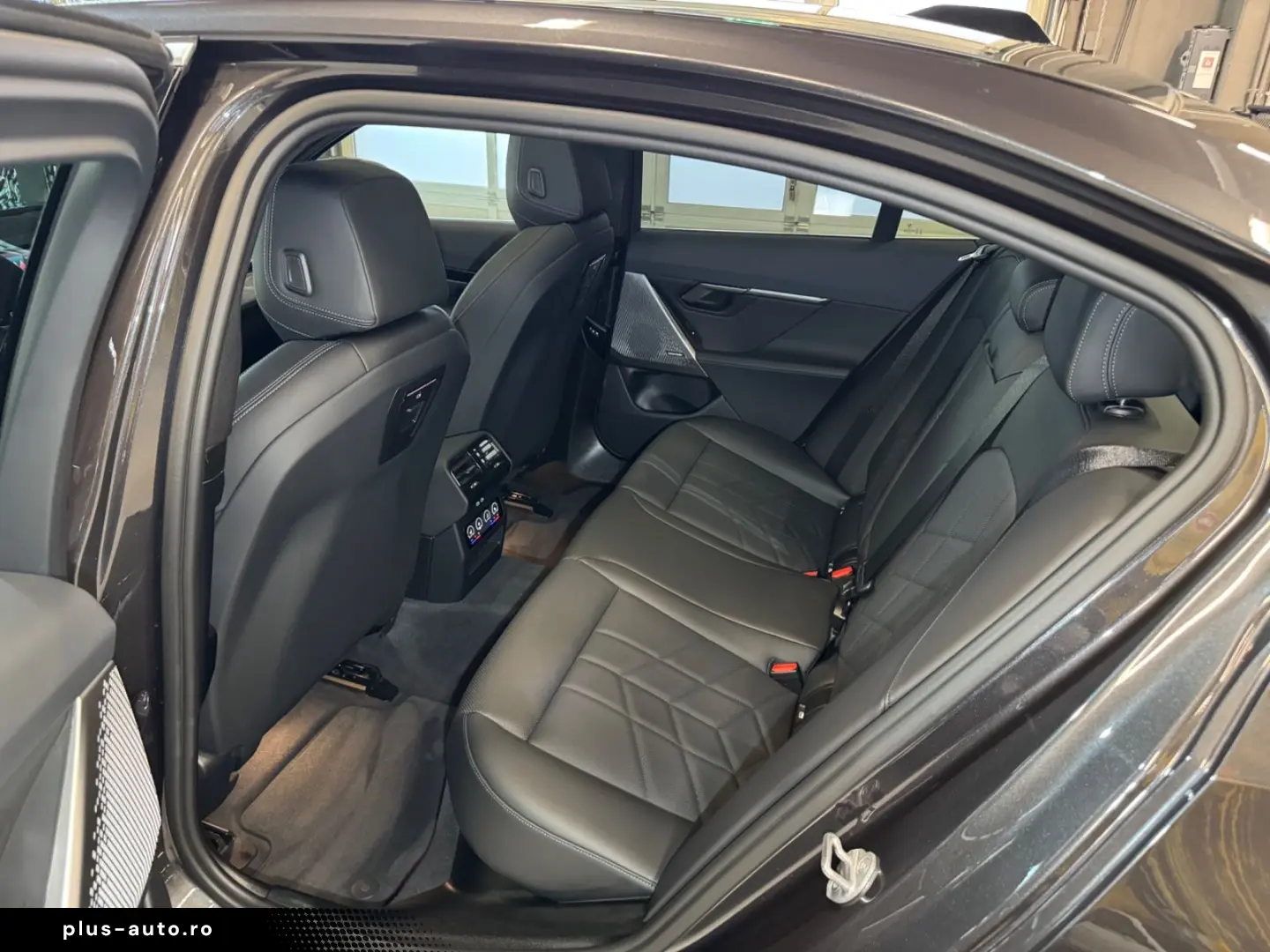 BMW 520i M Sport~PANO~LED~KAMERA 360 ~HEAD-UP