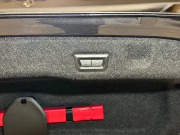 BMW 520i M Sport~PANO~LED~KAMERA 360 ~HEAD-UP