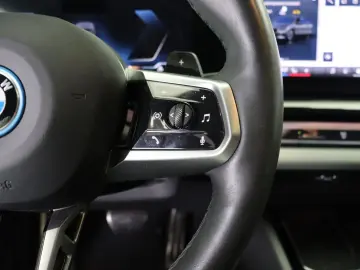 BMW 550 5 Serie 550e xDrive M Sport automatik   Pano