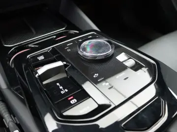 BMW 550 5 Serie 550e xDrive M Sport automatik   Pano