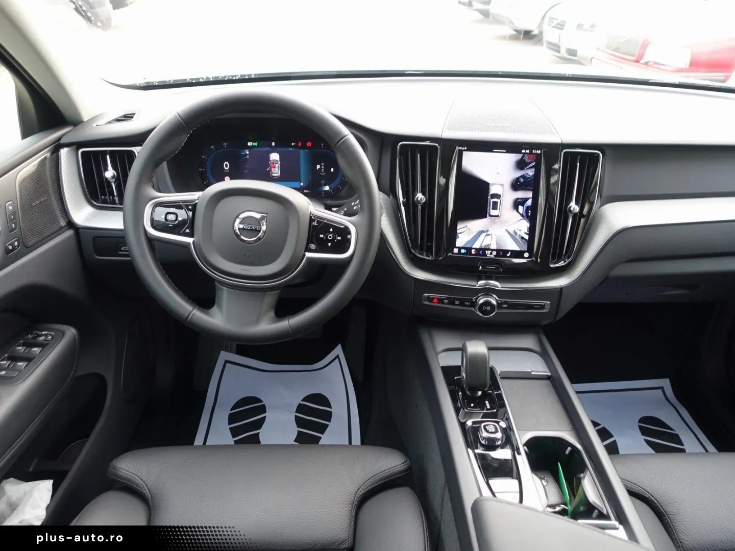 Volvo XC60 Plus Dark AWD Mild-Hybrid B5