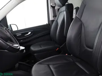 MERCEDES-BENZ V 220 d