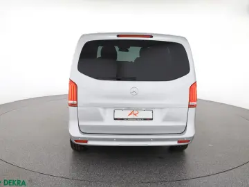 MERCEDES-BENZ V 220 d