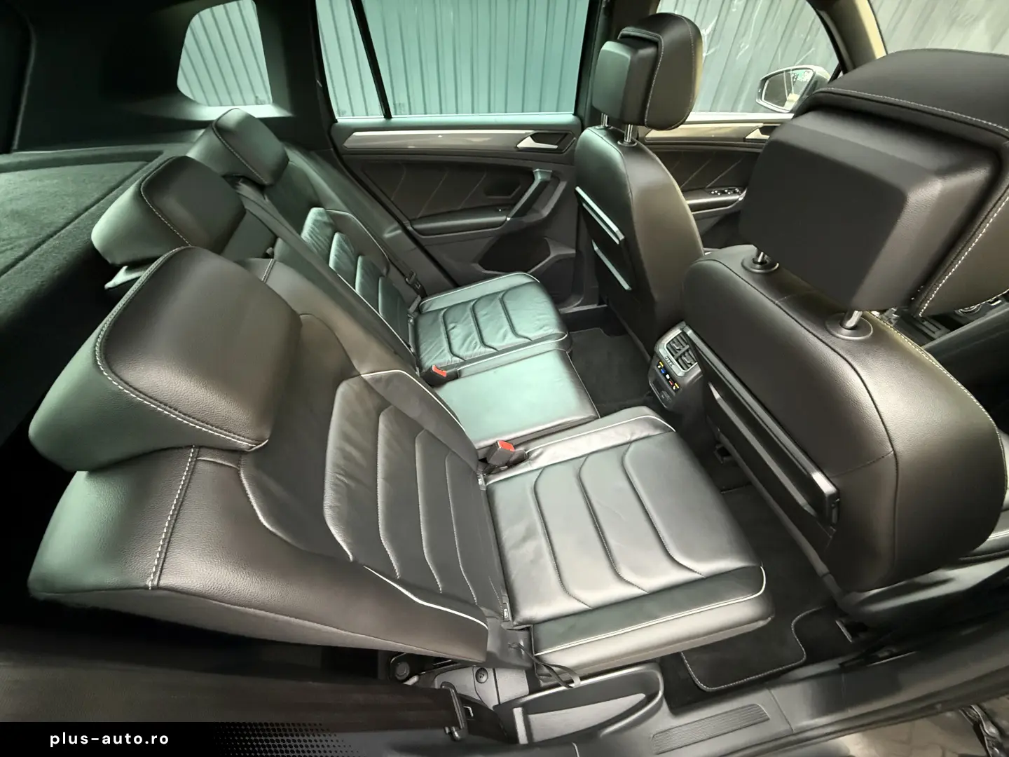 Volkswagen Tiguan R-LINE - 2.0 Bi-TDI   240cp   4x4   DSG