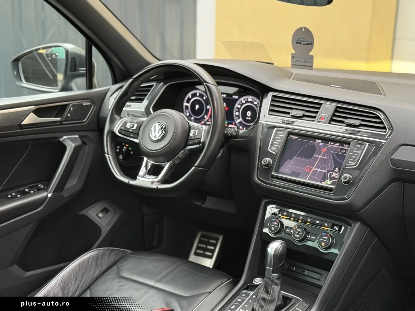 Volkswagen Tiguan R-LINE - 2.0 Bi-TDI   240cp   4x4   DSG