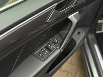 Volkswagen Tiguan R-LINE - 2.0 Bi-TDI   240cp   4x4   DSG