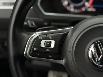 Volkswagen Tiguan R-LINE - 2.0 Bi-TDI   240cp   4x4   DSG