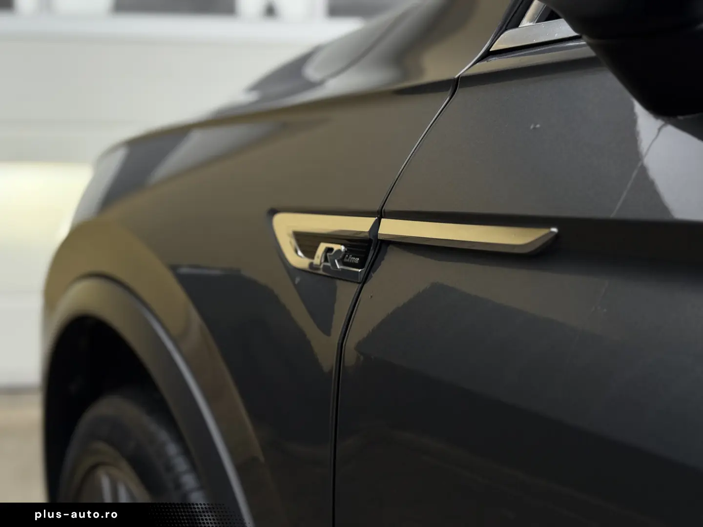 Volkswagen Tiguan R-LINE - 2.0 Bi-TDI   240cp   4x4   DSG