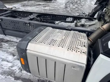 Mercedes-Benz Actros 1833