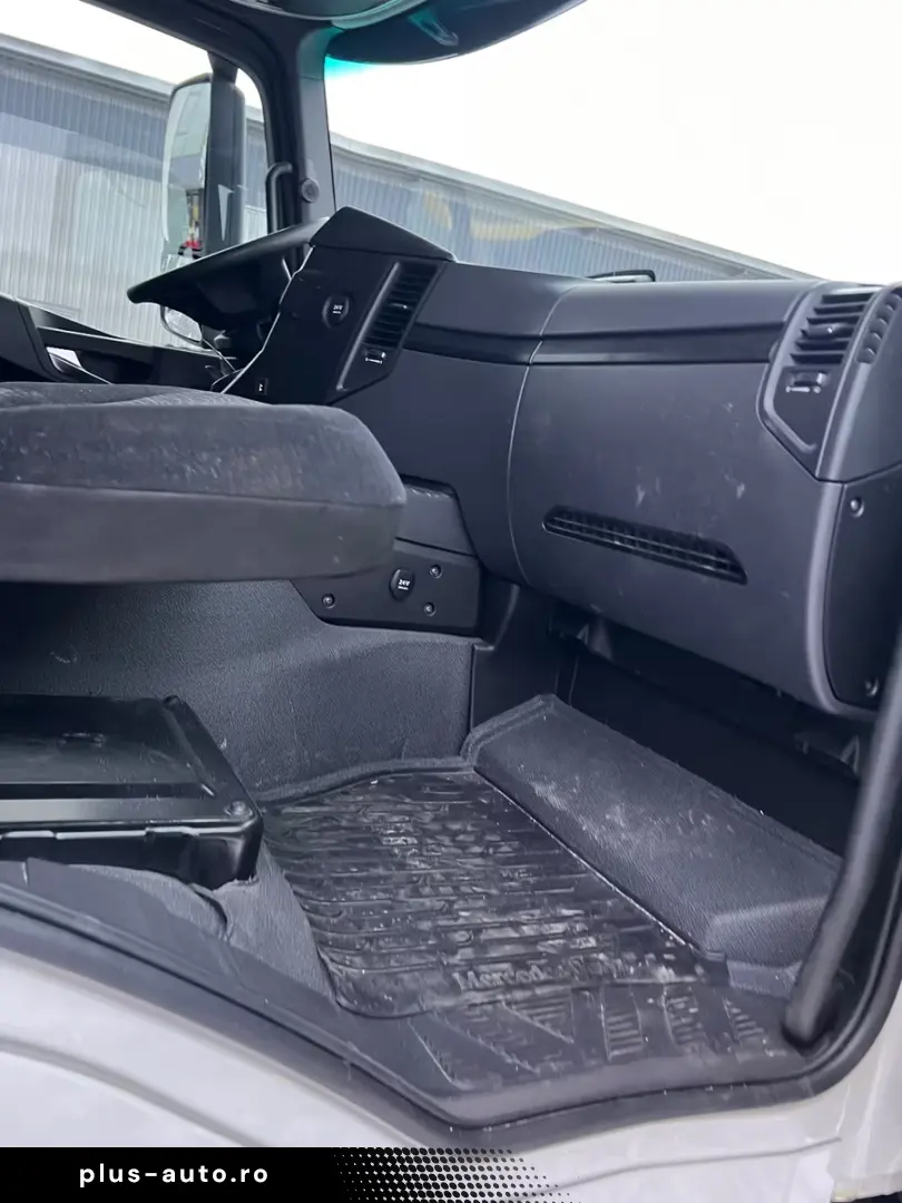 Mercedes-Benz Actros 1833