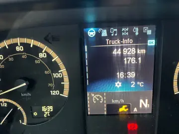 Mercedes-Benz Actros 1833