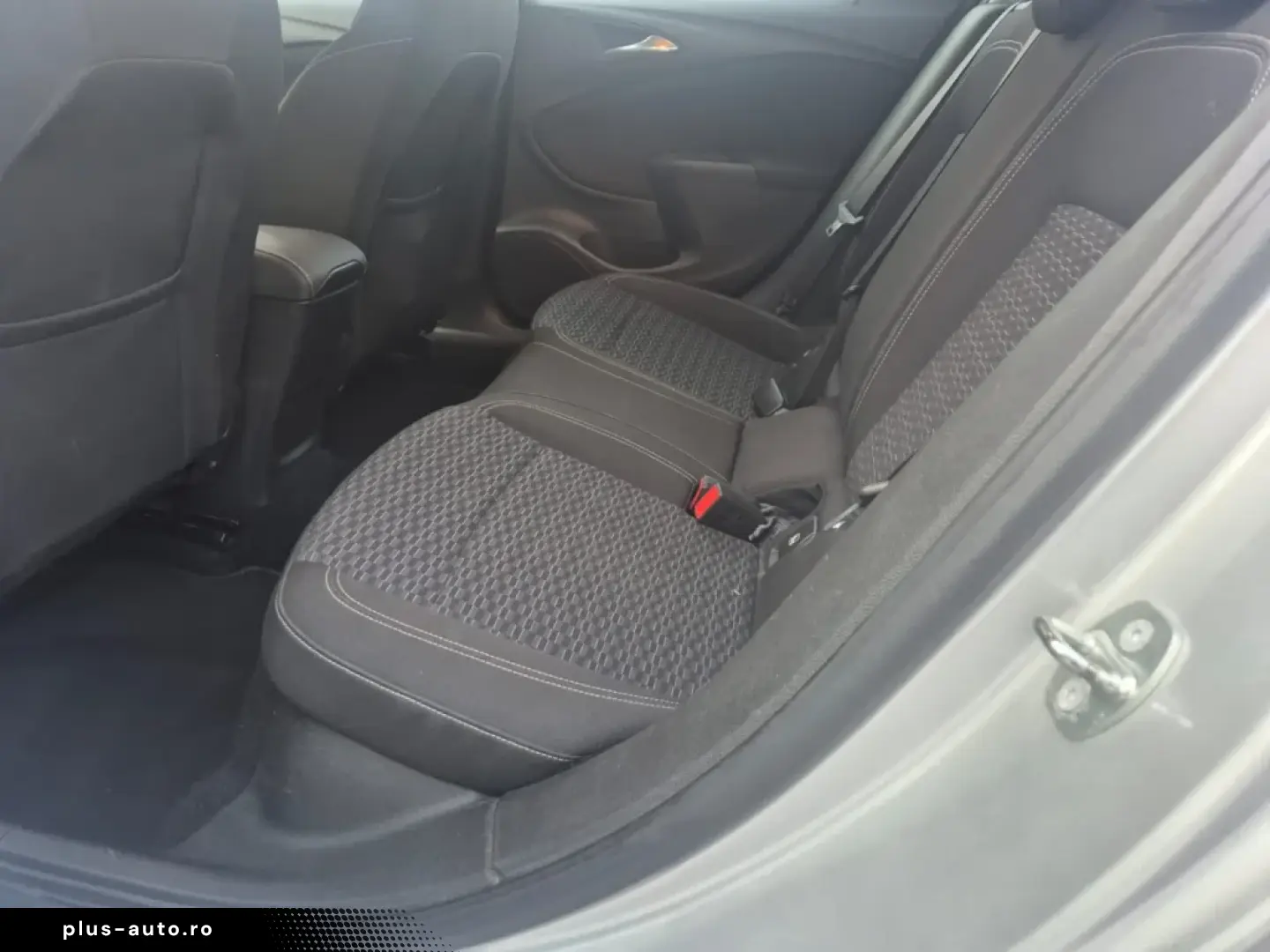 Opel Astra 1.6 CDTI Online Edition