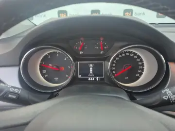 Opel Astra 1.6 CDTI Online Edition