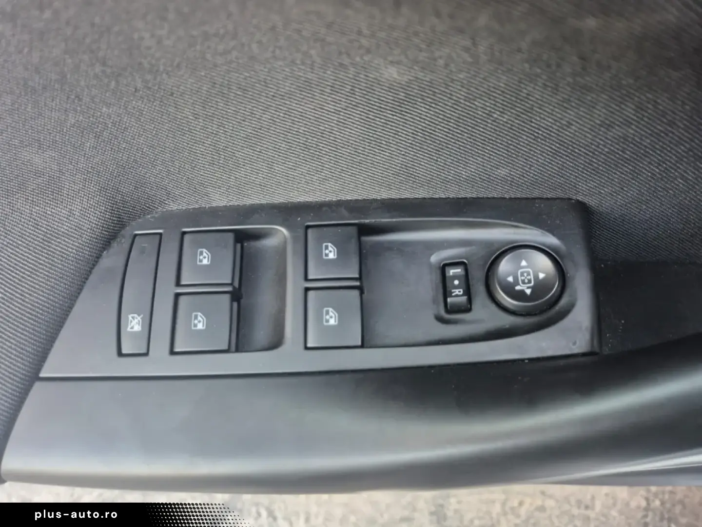 Opel Astra 1.6 CDTI Online Edition