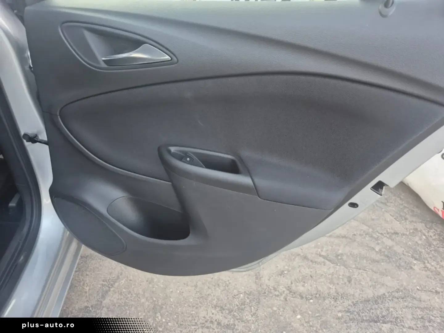 Opel Astra 1.6 CDTI Online Edition