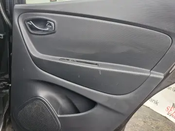 Renault Captur 1.2   Benzină   Automat   120 CP