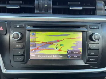 Toyota Auris – 2.0 Diesel