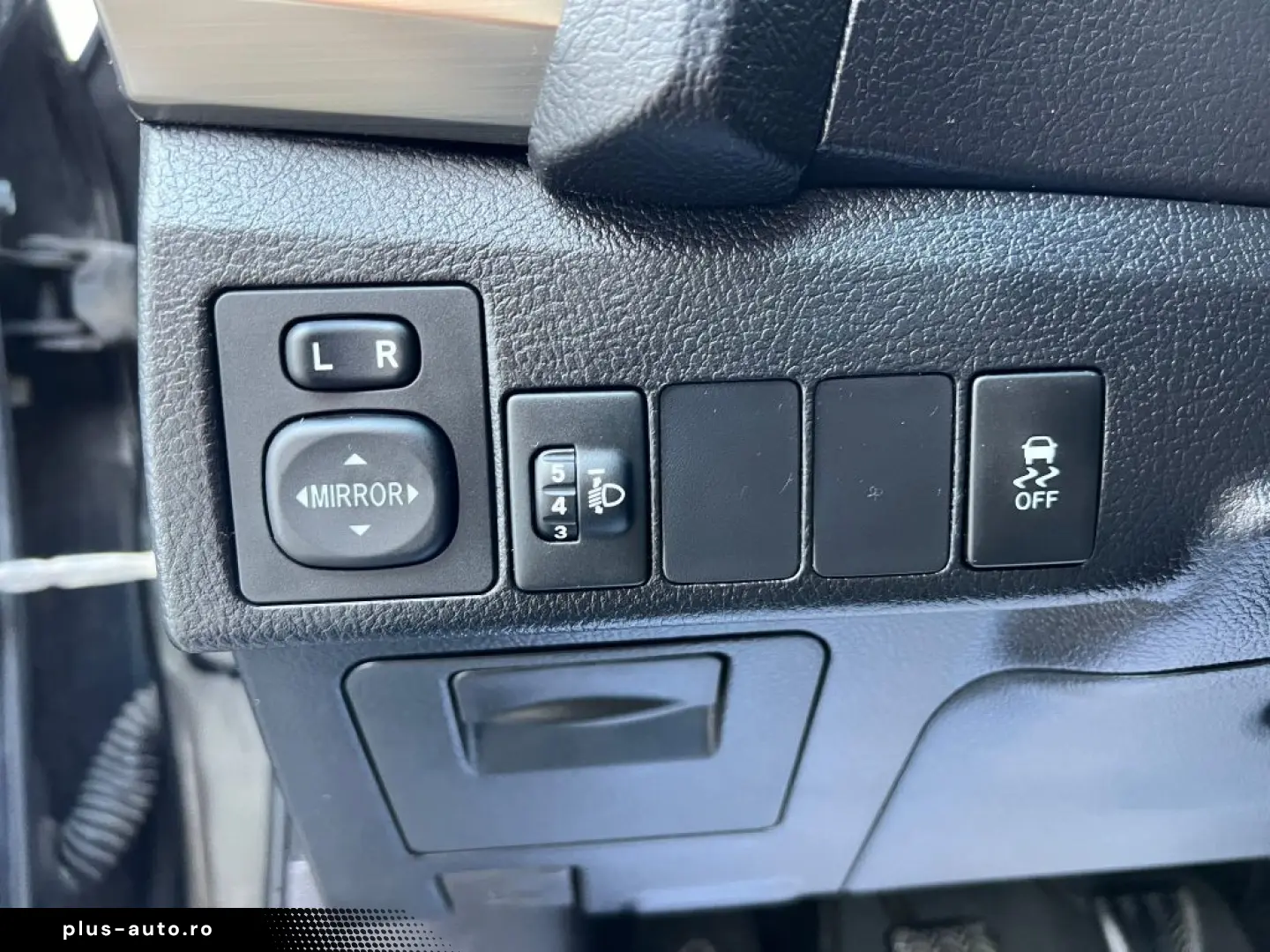 Toyota Auris – 2.0 Diesel