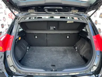 Toyota Auris – 2.0 Diesel