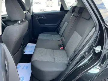 Toyota Auris – 2.0 Diesel