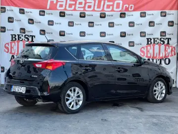 Toyota Auris – 2.0 Diesel