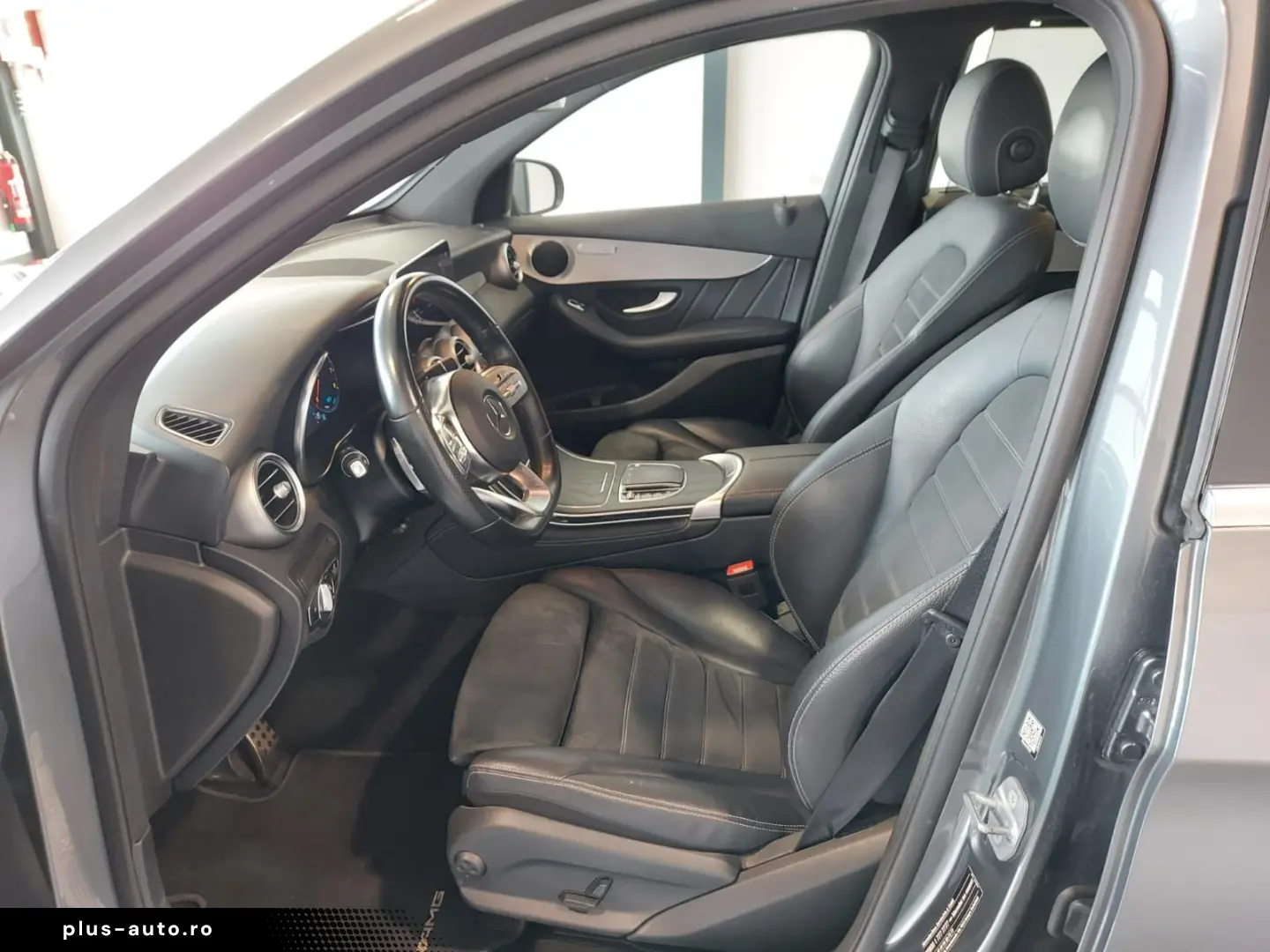 MERCEDES-BENZ GLC 200 4Matic  AHK LED Kamera Sitzhzg