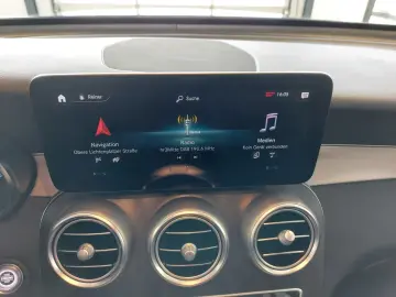 MERCEDES-BENZ GLC 200 4Matic  AHK LED Kamera Sitzhzg