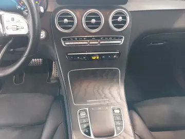 MERCEDES-BENZ GLC 200 4Matic  AHK LED Kamera Sitzhzg