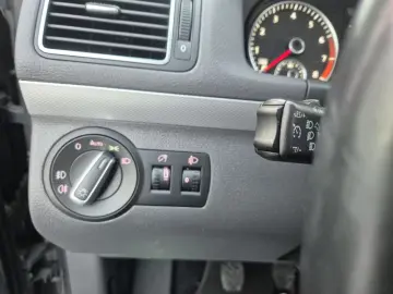 Volkswagen Touran – 1.2 Benzina-105hp