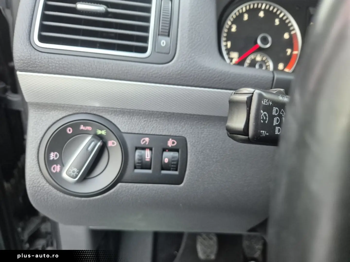 Volkswagen Touran – 1.2 Benzina-105hp