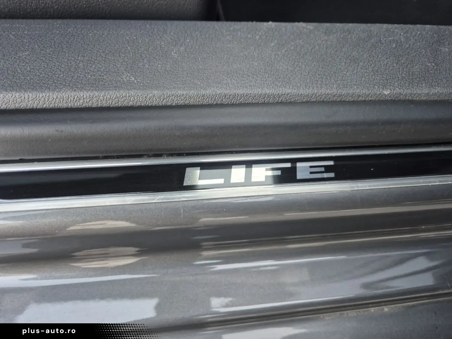 Volkswagen Touran – 1.2 Benzina-105hp