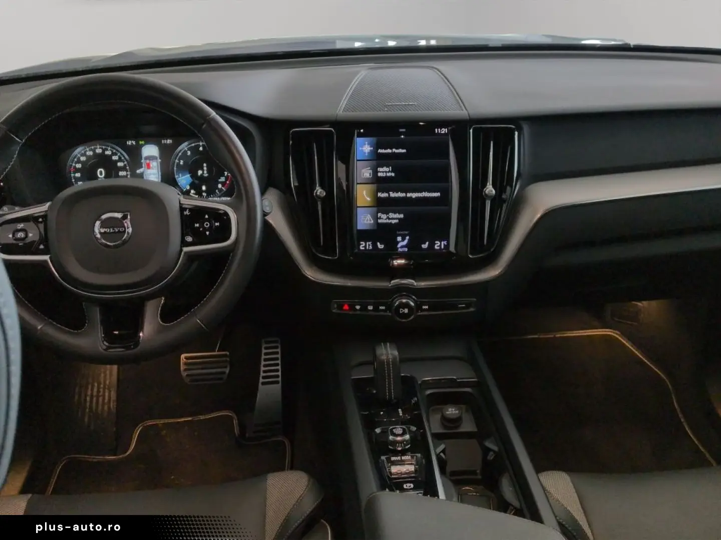 VOLVO XC60 B4 B R-Design Luft Pano 21-Zoll AHZV